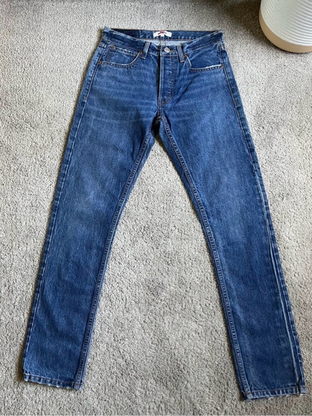 NWOT Re/Done Indigo
Midrise Straight Jeans 26/2